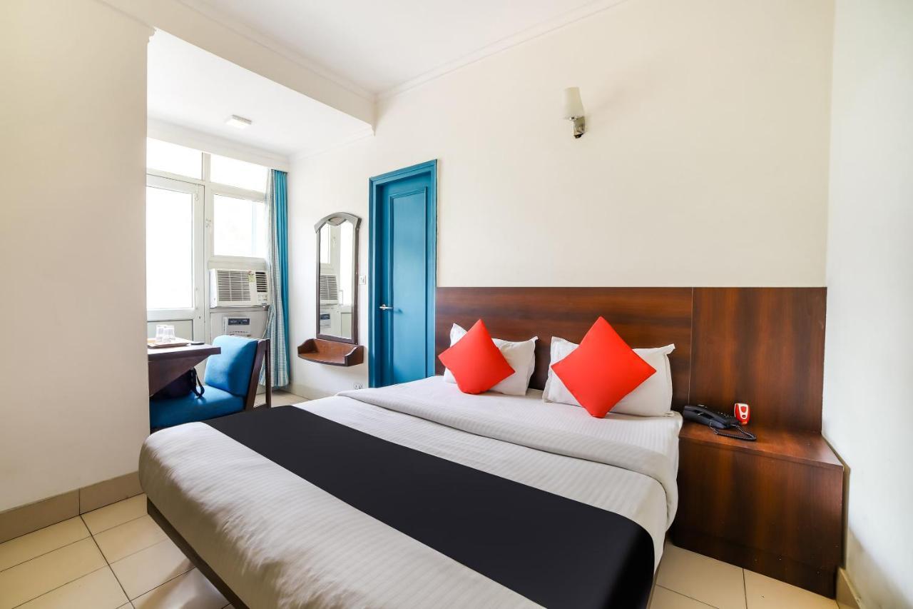 Capital O 48354 The Nest New Delhi Exteriör bild